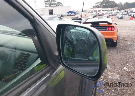 2011 Toyota Tacoma Prerunner V6 из США, поврежденный, VIN 3TMJU4GN3BM114172